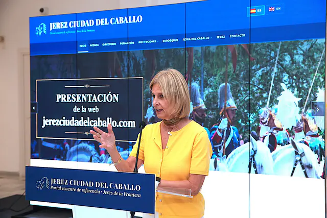 Intervención de la alcaldesa de Jerez durante la presentación.